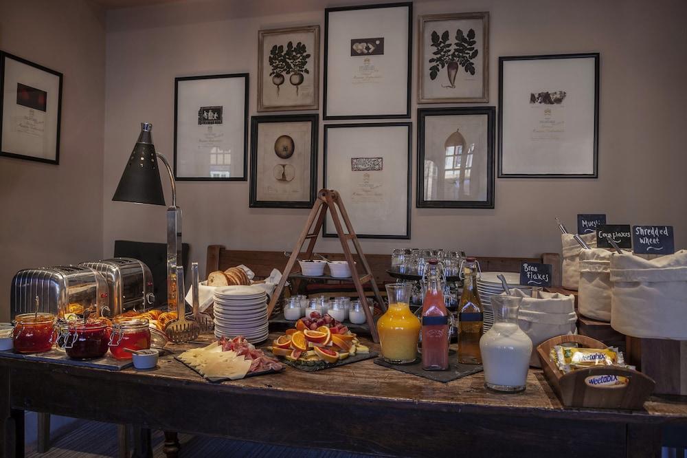The Five Arrows Hotel Уоддесдон Экстерьер фото