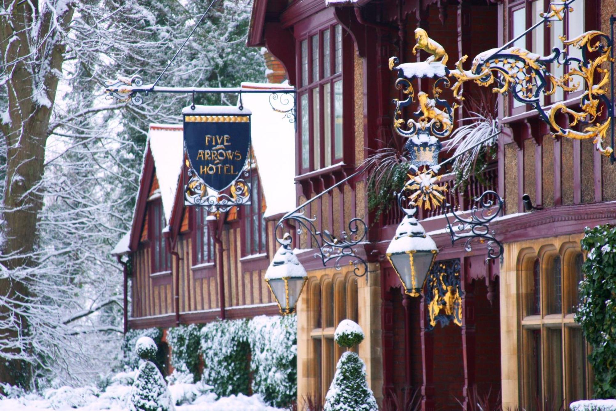 The Five Arrows Hotel Уоддесдон Экстерьер фото